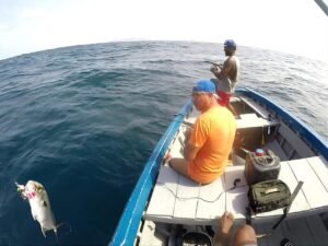 pesca en bote tradicional boa vista cabo verde 2